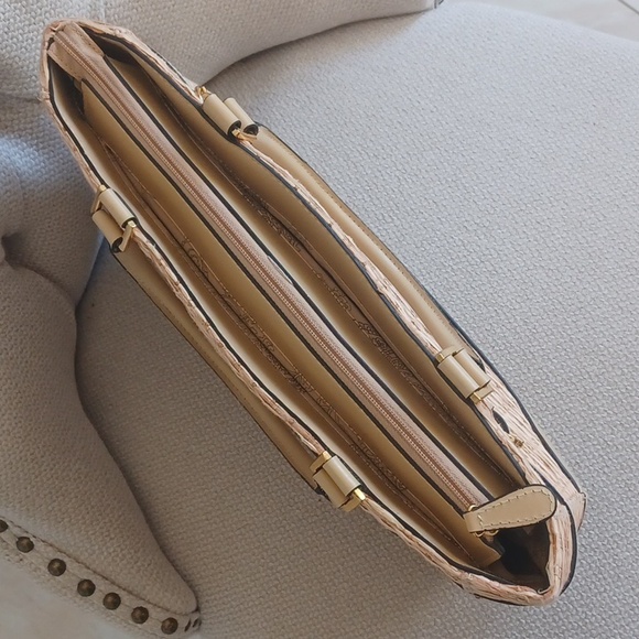 Etienne Aigner Spacious Woven Zippered Bag - Picture 7 of 16